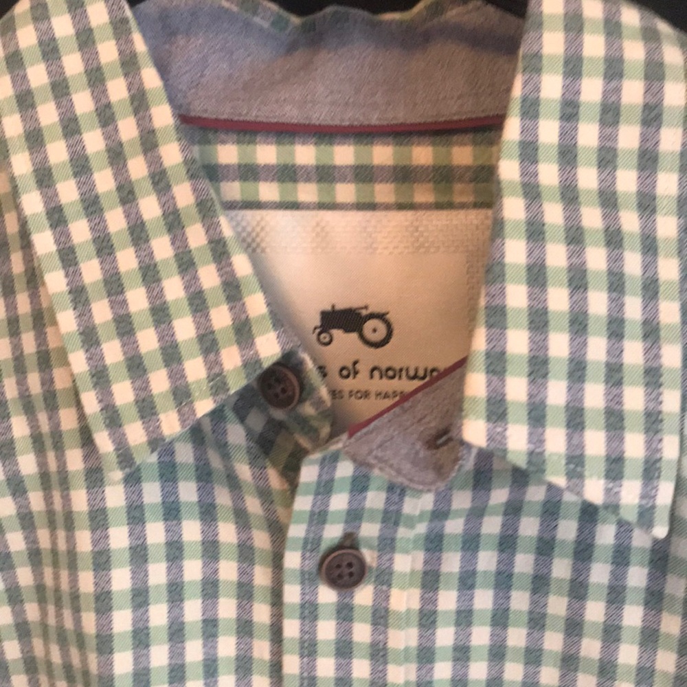 Designer men’s cotton dress shirt